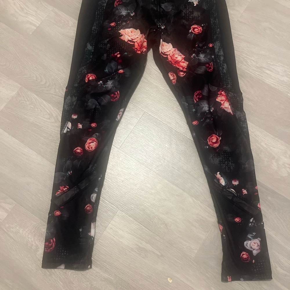 Avia Black and Red Floral Leggings